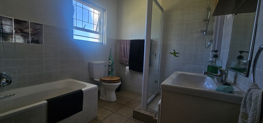 2 Bedroom Property for Sale in Hopefield Western Cape